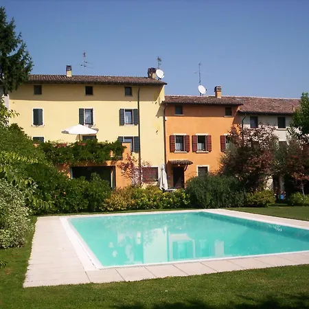 Panzió Casale Onida *